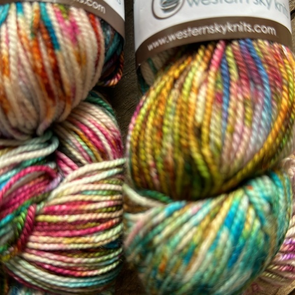 Luxury hand dyed yarn - Picture 2 of 3